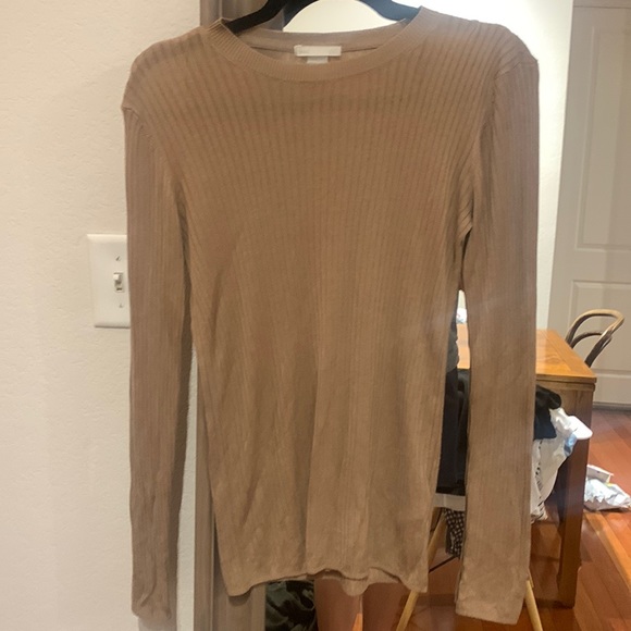 H&M Sweaters - H&M Tan ribbed Sweater